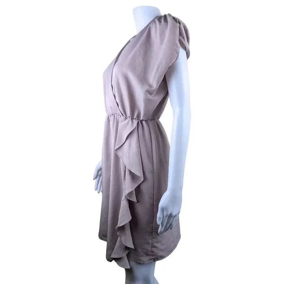 H&M Size 6 Small Light Pink V Neck Short Sleeve Ruffle Elastic Waist Midi Dress - Picture 6 of 8